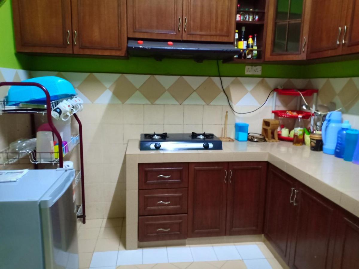 Muslim Dinaim Homestay Tanjong Malim Exterior photo