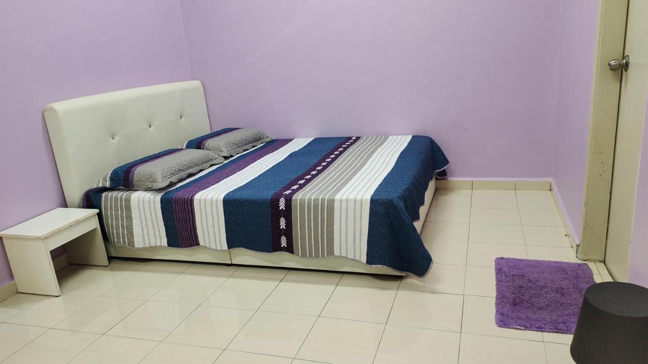 Muslim Dinaim Homestay Tanjong Malim Exterior photo